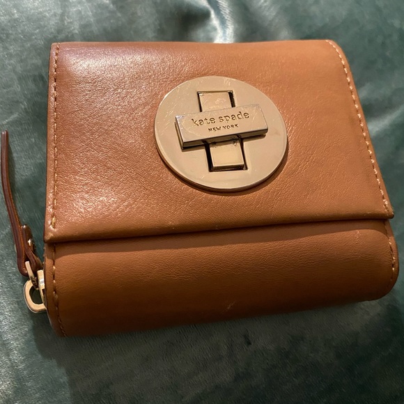 Kate spade wallet - Picture 2 of 2